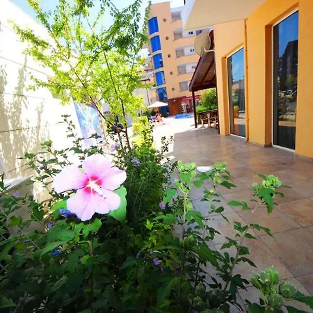 Apartman Sunny Day 1 - Menada Napospart