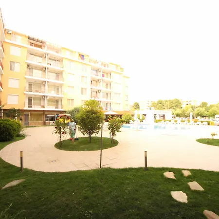 Apartman Sunny Day 1 - Menada
